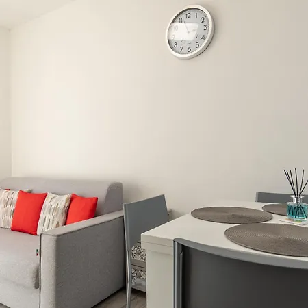 White Angel Apartment